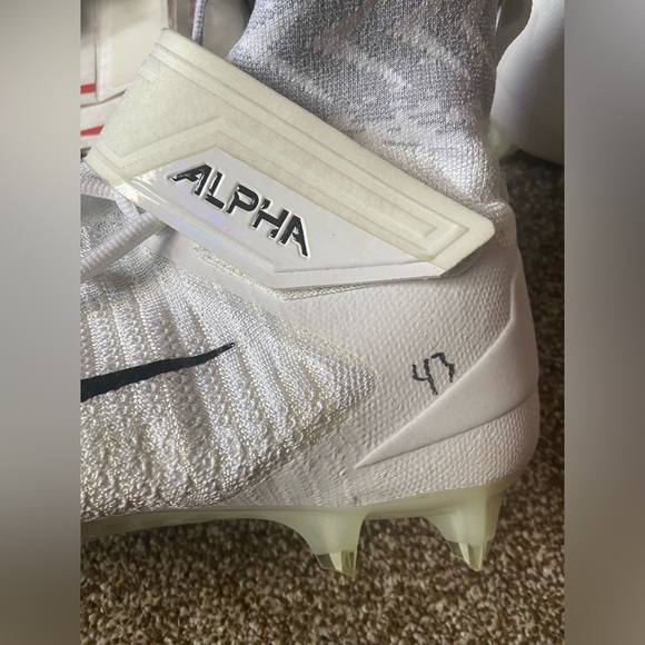 Nike Alpha Menace Elite 2 Size Men's 14 Football Cleats White BV3298-100 - Picture 8 of 9